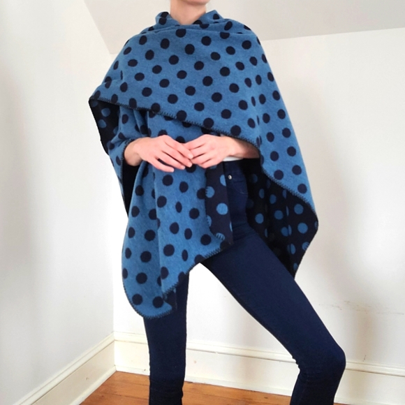 VINTAGE - Polka dot poncho - Picture 7 of 16